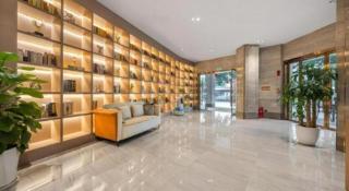 GreenTree Eastern Chongqing Yangjiaping Pedestrian Street Mixc Hotel - 8
