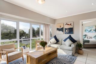 Serene Palms Apartment -1 minute walk to Strand beach - 0
