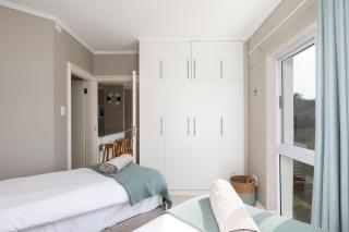 Serene Palms Apartment -1 minute walk to Strand beach - 5
