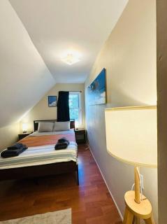 -No33- Comfy Room in a House - Steps away from Harvard Square & Red Line T Station at Cambridge Boston - 5