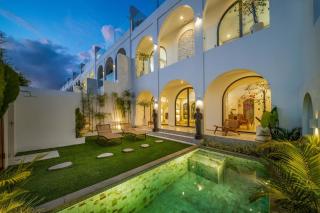 Unu V8 Mediterranean 2BR Rooftop & Pool In Canggu - 7