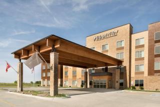 Country Inn & Suites by Radisson, Indianola, IA - 9