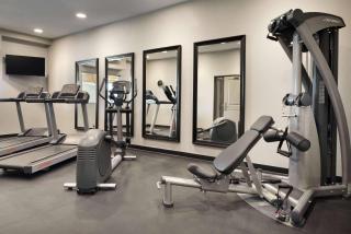 Country Inn & Suites by Radisson, Indianola, IA - 2