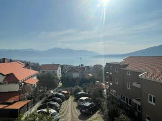 Mimosa Sun Apartment - with stunning seaview overlooking Boka Bay - 6