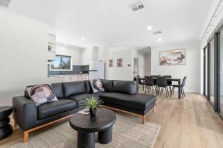 Riversands Rest Accommodation Scenic Riverfront Cottages, Paringa - 5