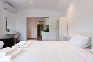ATH Airport Suites Free Shuttle From And To Athens Airport - 2