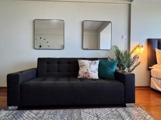 Accommodation Front - Edgy Beachfront 2 Sleeper with Stunning View - 3