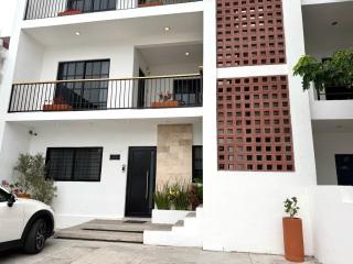 Casa DOS21 Boutique Apartments Playa Sur - 8