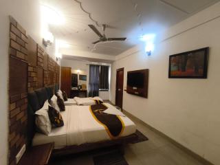 Hotel Alpha Group - 8