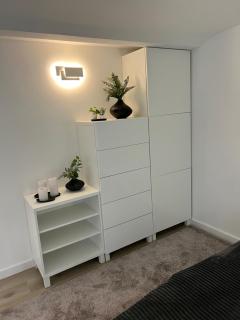 Underfloor Heated Apartment - Free Parking - 2