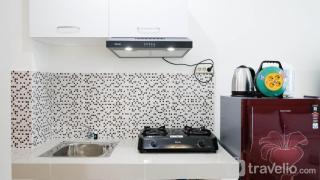Homey and Comfy Studio at Puncak Bukit Golf Surabaya Apartment By Travelio - 1