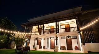 croissant hotel and cafe - 7