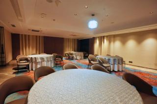 Grand Continent Hotel, Sector 45, Gurugram - 5