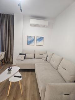 Triangle Apartment - 3