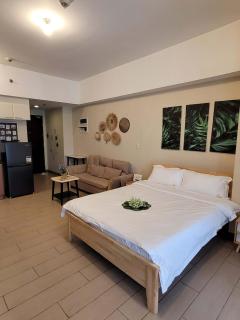 Studio Suite Near Venice Grand Canal Mall - 3