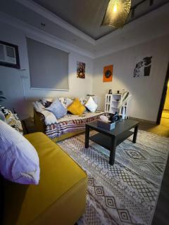 ستوديو بغرفة نوم وصالة - 1