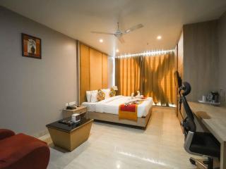 Hotel Ashoka Grand - 6