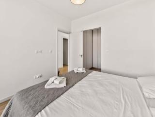 Azure Jade Villa - 5