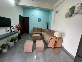 Homly stays, 2BHK flat in the center of the city - 2