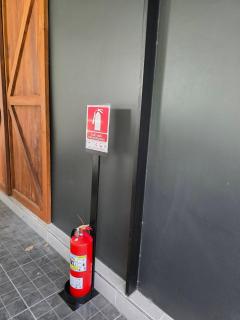 DRIZZLE pool and pillows - 3