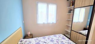 LE BARCARES - logement "Embrun" climatisé 2 chambres avec terrasse - plage, village de Noëlet commerces à pied - parking - 4 personnes - chien accepté - 7
