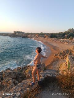 Kostas luxury little suites - 8