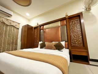 The Grand Hotel Multan - 7