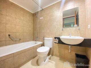 Bohemian Spacious 2BR at Apartment Marbella Suites Dago Pakar Bandung By Travelio - 5