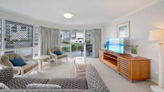 Pumicestone Apartments Unit 4 - 7