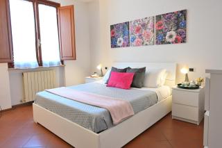 Casa Garibaldi con Terrazzo e Parking, Mare 1 min - 1