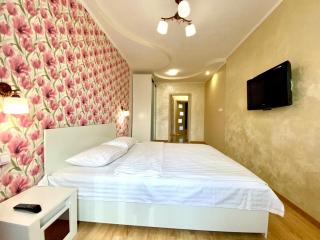 ApartPoltava Світлі та просторі двокімнатні апартаменти в новобудові, закритий паркінг , ЦЕНТР МІСТА, банківський ЧЕК - 7