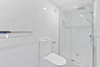 Cozy 1-Bed Studio Near Cafes and Shops - 1