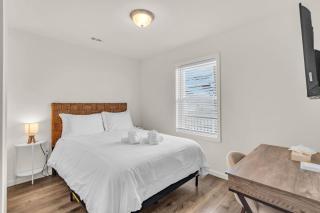 5BR Oceanview w/ Grill | Fast WiFi | Parking - 1