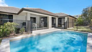 Hideaway -4BR Family Home with Pool, Near Beach - 0