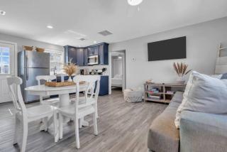 Fast Wifi | Keurig Coffee | Balcony | Linen+Towels - 6