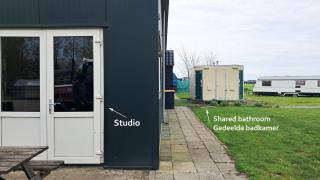 Studio Rozenbottel shared bathroom - 7