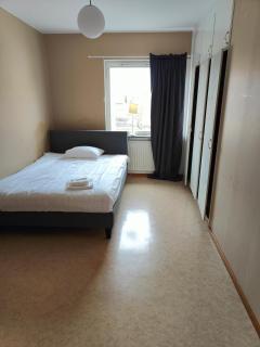 Big 4 bedroom apartment with 4 beds - 2