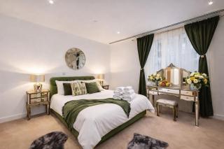 Luxury 3BR Apartment in Central Croydon - 8