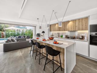 Azure Amber Villa - 4