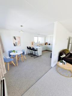 3 bedroom hidden gem - 3