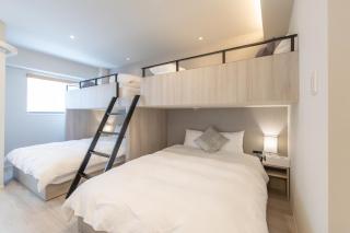 ONE WORLD 堺筋本町 - 1