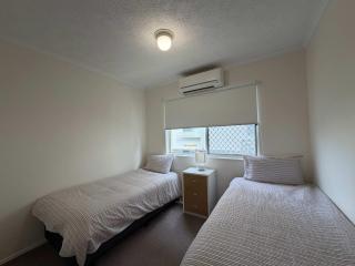 Solaris Court Unit 2 - 2