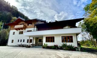 Jugendhotel Loifarngut - 0