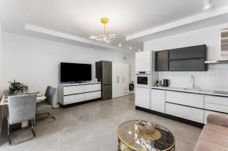 Teona 110 in Axxis Nova - 4