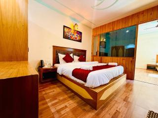 Hotel Prini Palace Manali - 8
