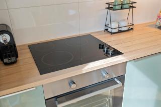 Jade with private parking - 7