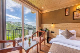 The Countryside Regency I Vacations I Conference I MICE I Family Events I Open Air Terrace I Sky Bonfire I Wooden Rooms With Pvt Balconies I Kufri by Exotic Stays - 9