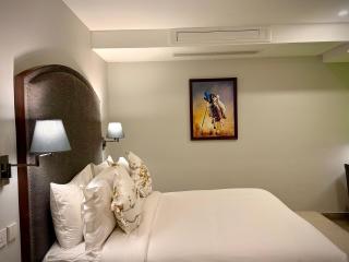 CHIRANI X Wallstreet - 3