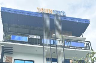 Thrivers Hometel White Beach Puerto Galera - 6