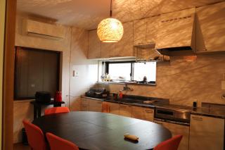 Bob's house - 4